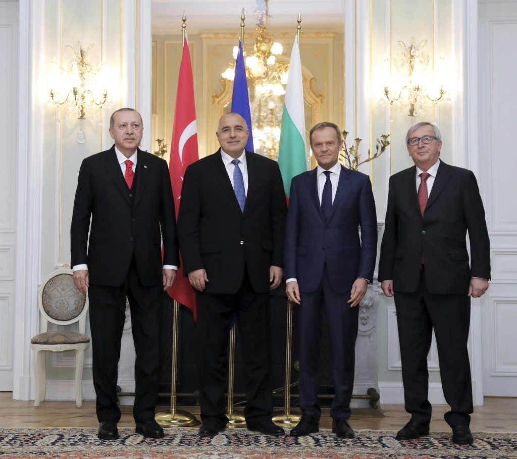 Ξεκίνησε η συνάντηση ΕΕ-Τουρκίας (Video)