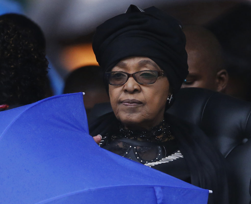 Πέθανε η «μητέρα του έθνους» της Νότιας Αφρικής