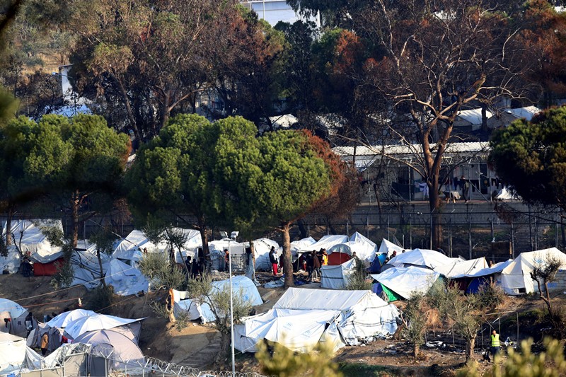 ΣΥΡΙΖΑ: Να μην κουνάει το δάχτυλο η Ν.Δ. στο προσφυγικό