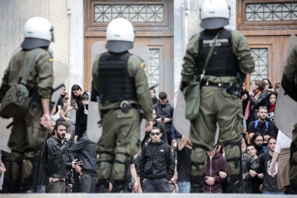 ΝΑΡ: «Η ασφάλεια απήγαγε φοιτητή και τον φόρτωσε με ανυπόστατες κατηγορίες»