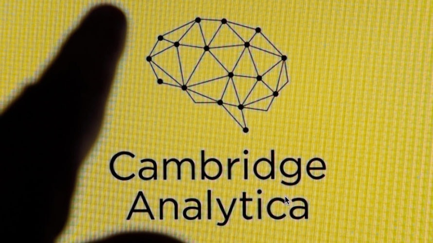 Νέα διαρροή εγγράφων της Cambridge Analytica: «Εκτός ελέγχου η παγκόσμια χειραγώγηση»