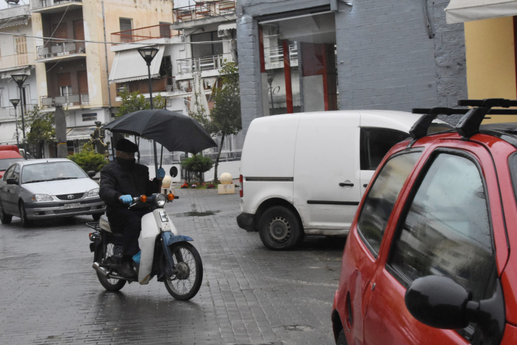 Βροχές και σποραδικές καταιγίδες τη Μ. Τετάρτη – Σε ποια περιοχή ο υδράργυρος θα φτάσει 25 βαθμούς