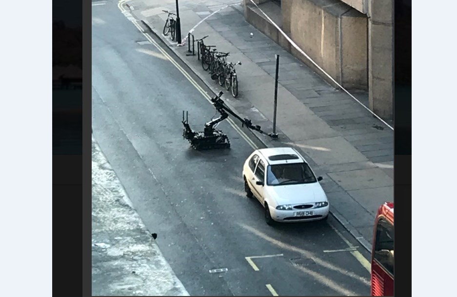 Ελεγχόμενη έκρηξη στο κέντρο του Λονδίνου (video)