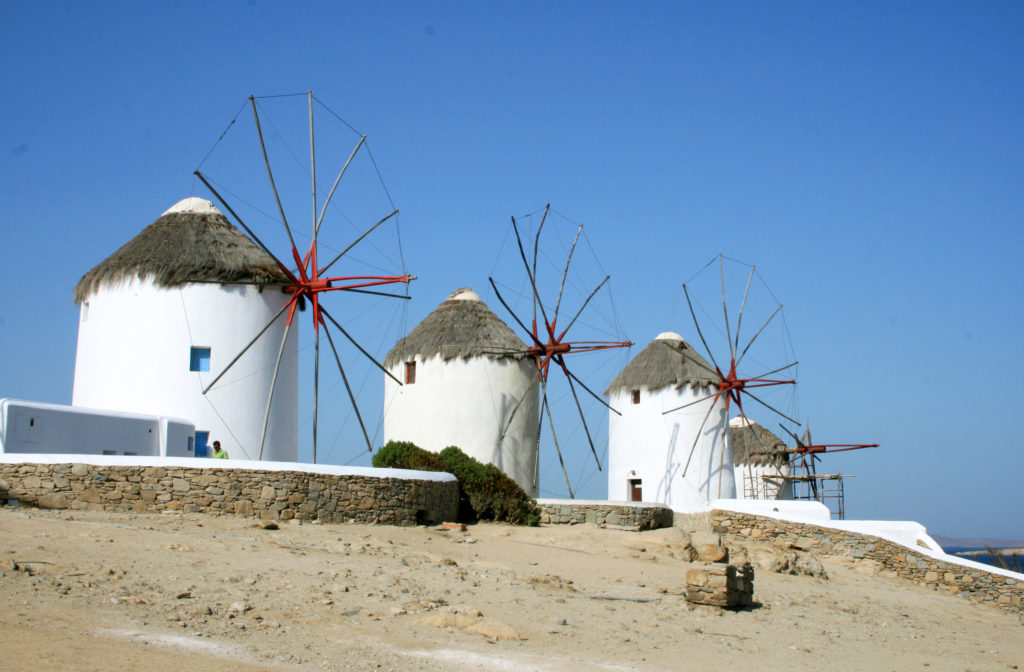 Στον εισαγγελέα με βαριά κατηγορία το ζευγαράκι της Μυκόνου που έσπασε την καραντίνα