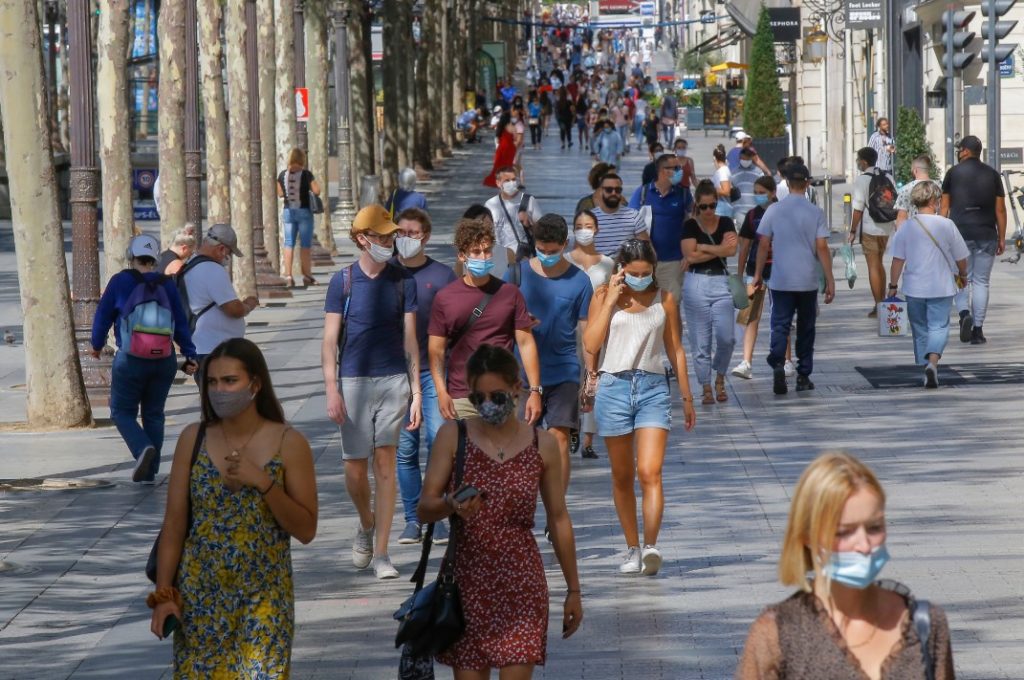 Η Γαλλία ανακοίνωσε πάνω από 4.500 νέα κρούσματα κορονοϊού