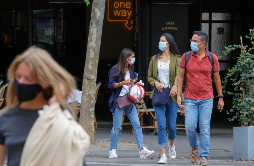 Υποχρεωτική η χρήση μάσκας στο Παρίσι από το πρωί της Παρασκευής