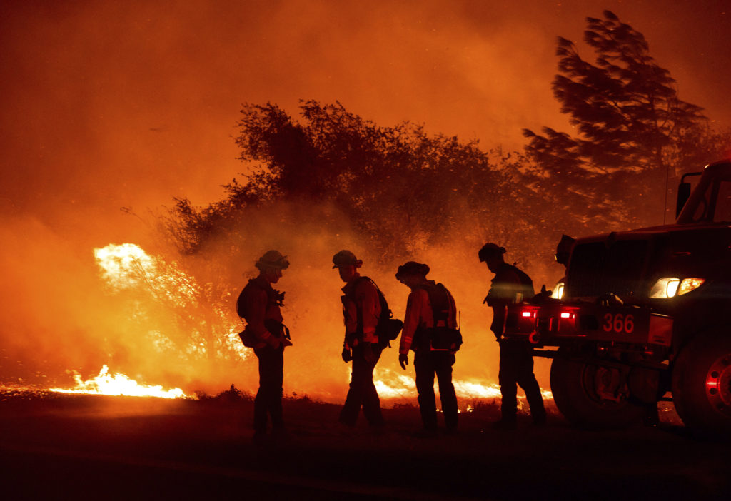 ΗΠΑ: Τεράστιες πυρκαγιές κατακαίνε τη δυτική ακτή – Τουλάχιστον έξι οι νεκροί