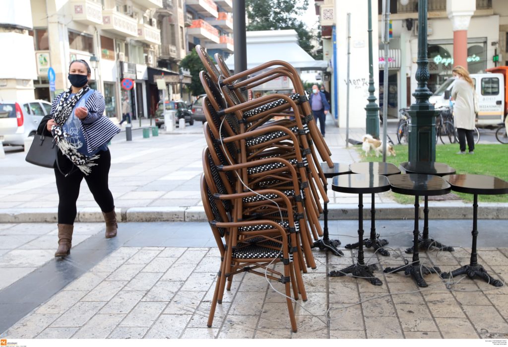 Ανοιχτό το ενδεχόμενο lockdown σε όλη τη χώρα αφήνει ο Πέτσας – «Προετοιμαζόμαστε για το χειρότερο σενάριο»