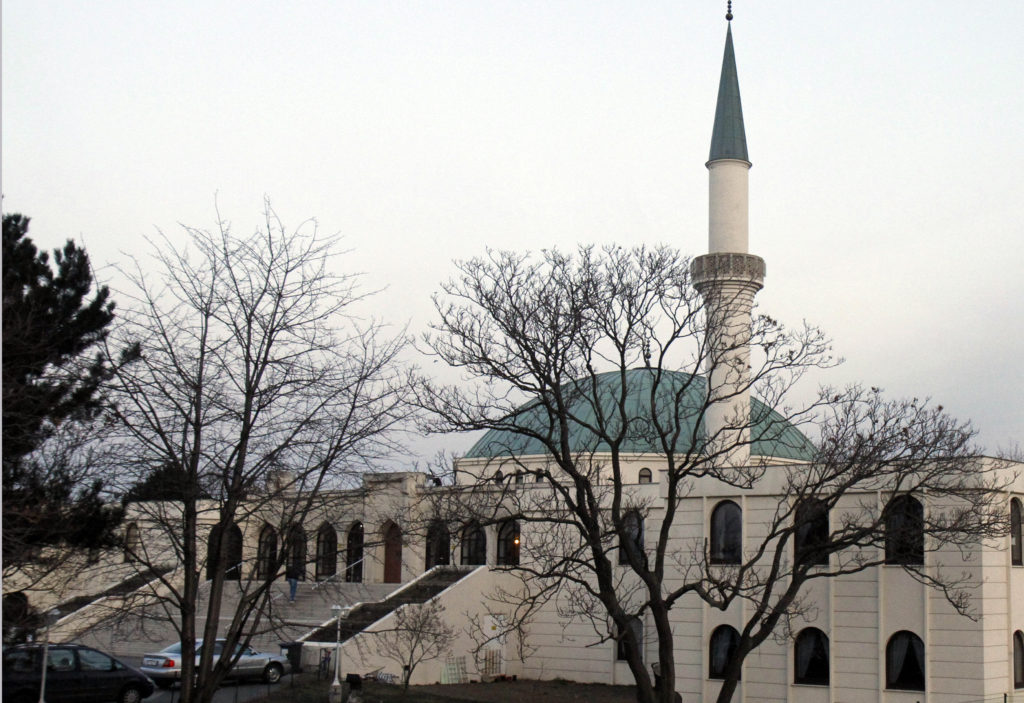Αυστρία: Η Βιέννη κλείνει δύο τζαμιά μετά την τρομοκρατική επίθεση