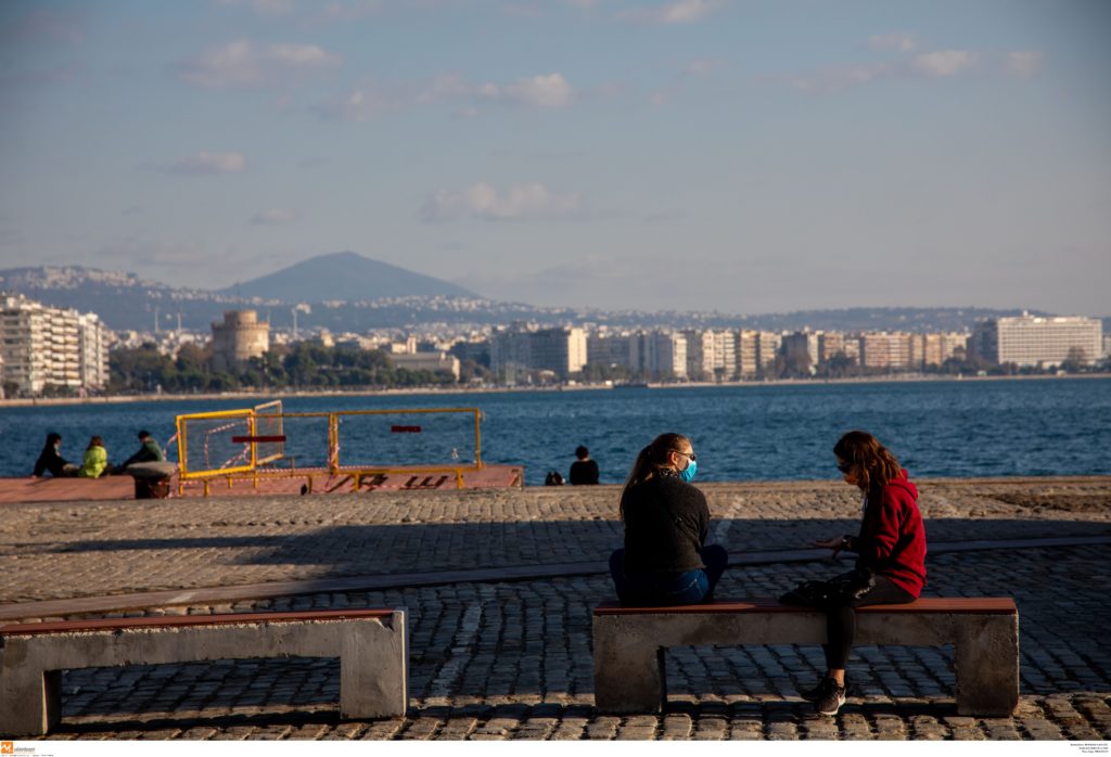 Η ηπειρωτική Ελλάδα βγήκε από τη λίστα των «ασφαλών χωρών» της Βρετανίας