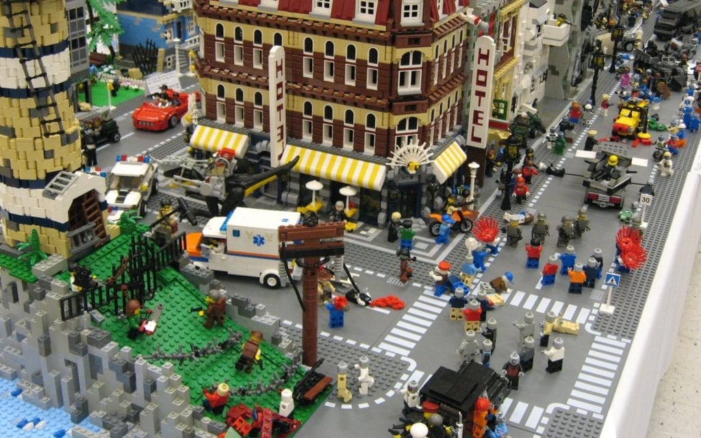 Άρης Καλαντίδης: Ο «Μεγάλος περίπατος» ή αλλιώς… η πόλη ως LEGO