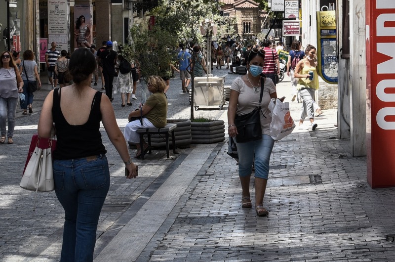 Στον Καιάδα μικρομεσαίοι και εργαζόμενοι