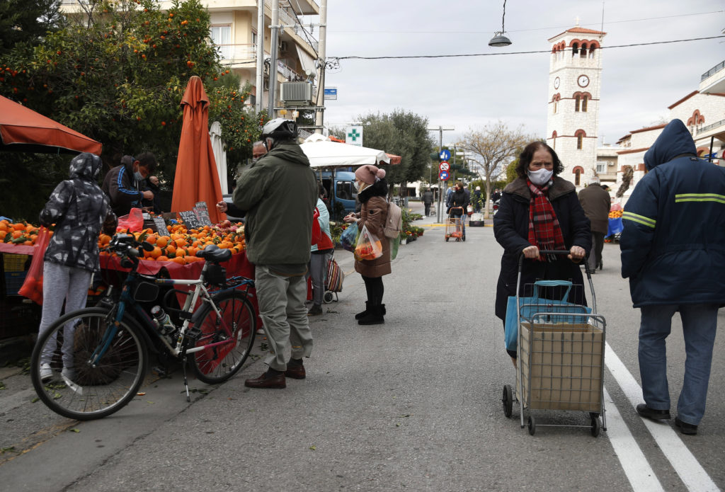 Κορονοϊός: Γεμίζουν επικίνδυνα οι ΜΕΘ, στους 346 οι διασωληνωμένοι – 24 θάνατοι και 880 νέα κρούσματα