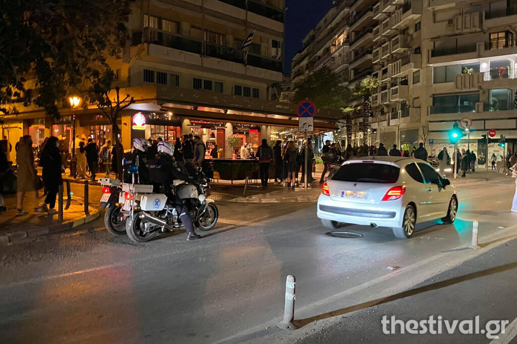 Θεσσαλονίκη: Συνωστισμός και απόψε στα μπαρ της παραλιακής