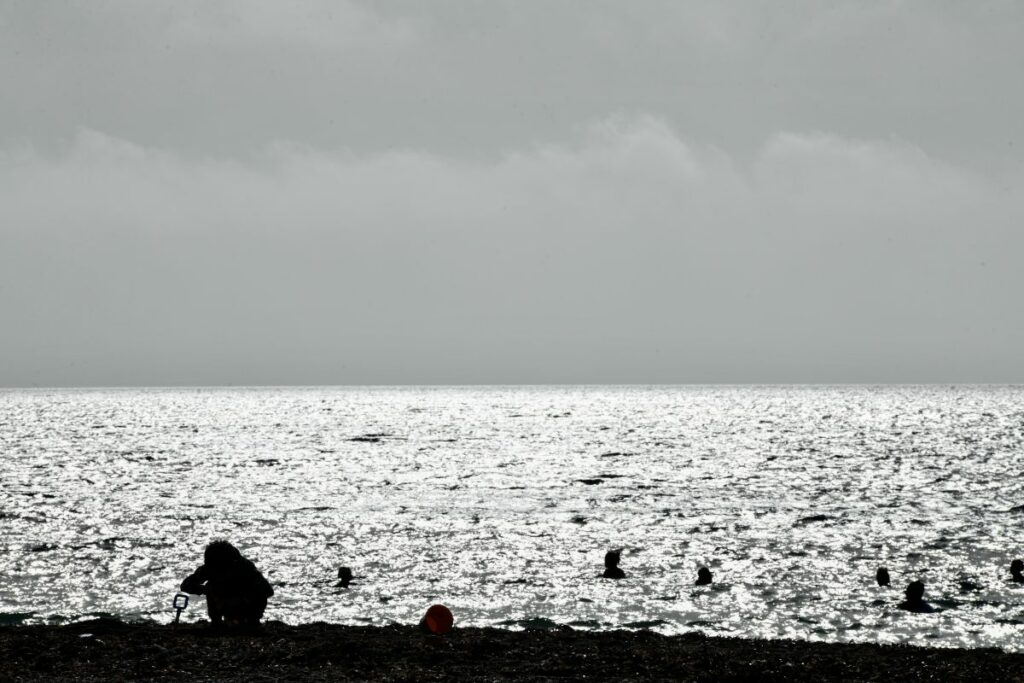 Καιρός: Ξεπέρασε τους 35 βαθμούς η θερμοκρασία στην Κρήτη – Ζέστη και σκόνη το Μ. Σάββατο