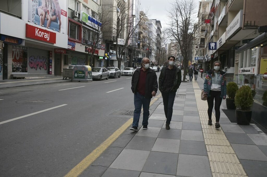 Δύσκολη η κατάσταση στην Τουρκία: Κοντά στα 50.000 τα νέα κρούσματα κορονοϊού