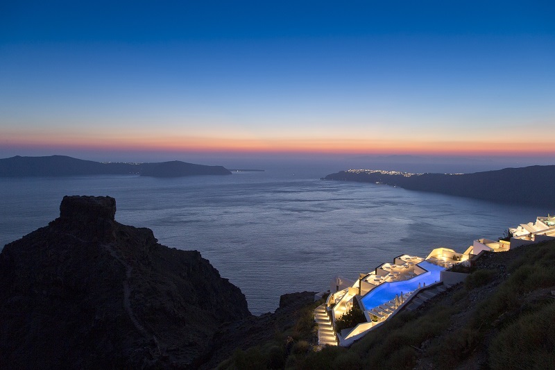 Musical Sunsets at Grace Santorini: Μια μουσική βραδιά αφιερωμένη στην Ημέρα Ανεξαρτησίας!