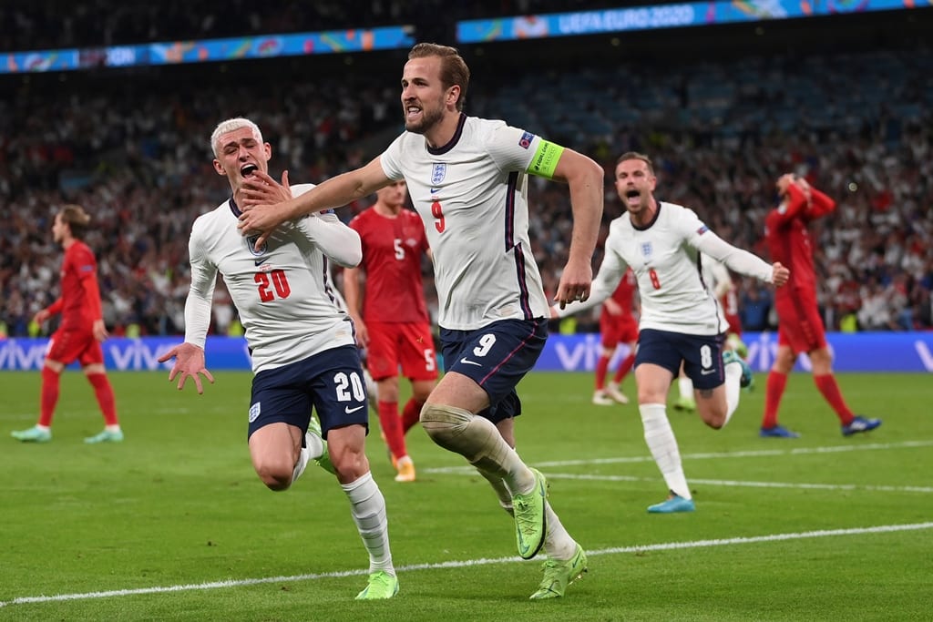 Euro 2020: Με πέναλτι δώρο η Αγγλία στον τελικό, 2-1 την Δανία