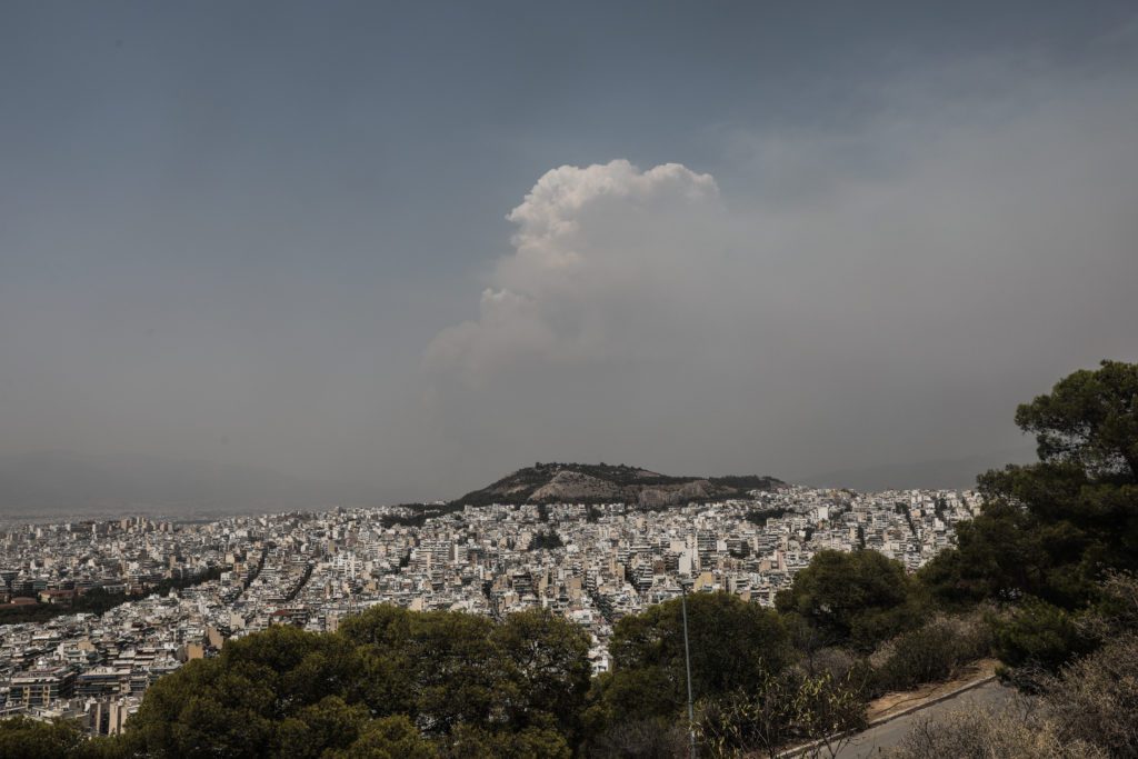 Καιρός: Αίθριος με τον υδράργυρο έως τους 39 βαθμούς – Έως 3 μποφόρ στην Αττική