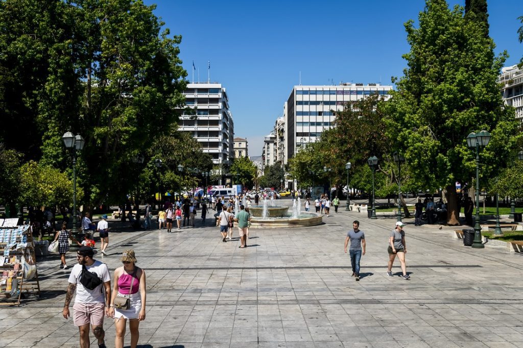 Κορονοϊός: Αρνητική πρωτιά για Αττική, στο «κόκκινο» Κρήτη και Ρόδος – Η γεωγραφική κατανομή