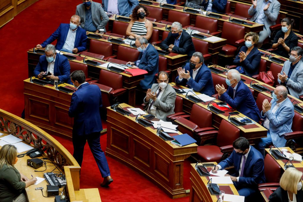 Βουλή – ΣΥΡΙΖΑ: Ένσταση αντισυνταγματικότητας κατά του νομοσχεδίου Χατζηδάκη για το «τζογάρισμα» της επικουρικής ασφάλισης