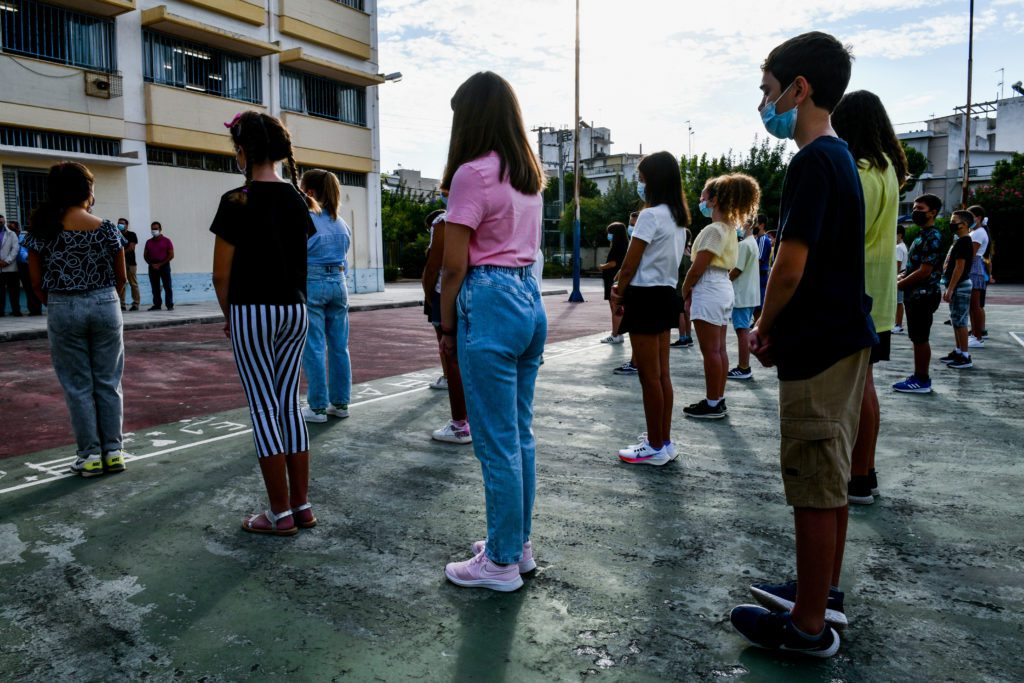 Κορονοϊός: Συναγερμός για τα σχολεία – Ανήλικοι το 33% των κρουσμάτων