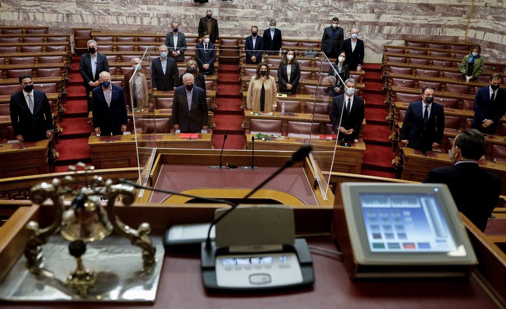 Η μάχη του ΚΙΝΑΛ σε εκλογικά κέντρα και debate υποψηφίων