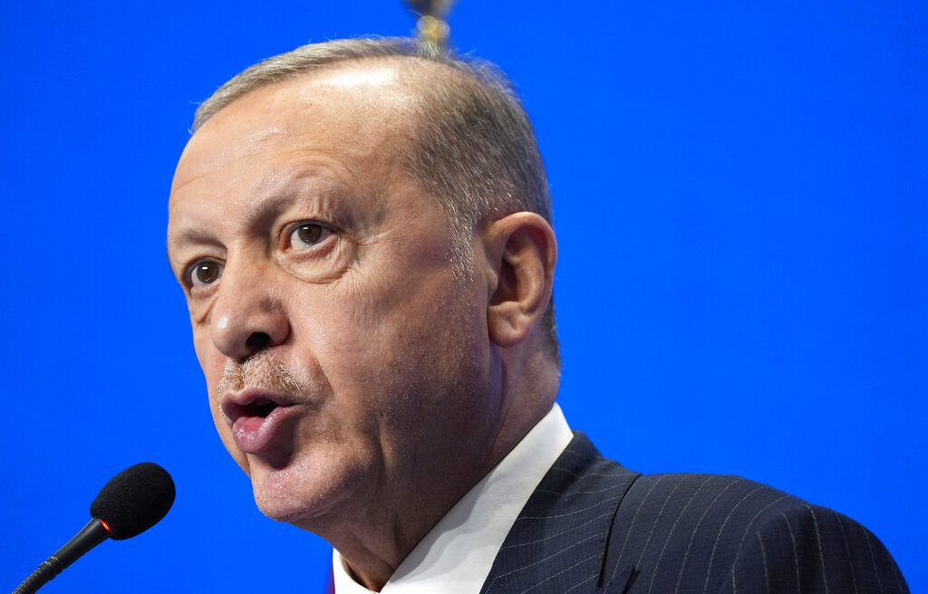Τουρκία: Σφίγγει ο κλοιός για την κυβέρνηση Ερντογάν