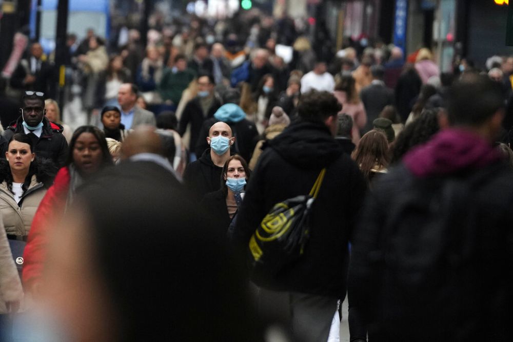 Βρετανία: Ανησυχία για τη μετάλλαξη Όμικρον – «Αναπόφευκτη» η επιβολή νέων μέτρων λέει ο δήμαρχος του Λονδίνου