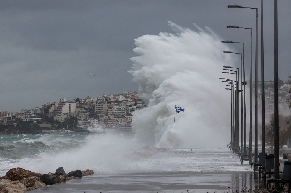 Κακοκαιρία: Μεγάλα ύψη βροχής σε Ήπειρο και Ιόνιο  – Πού θα χιονίσει τις επόμενες ώρες