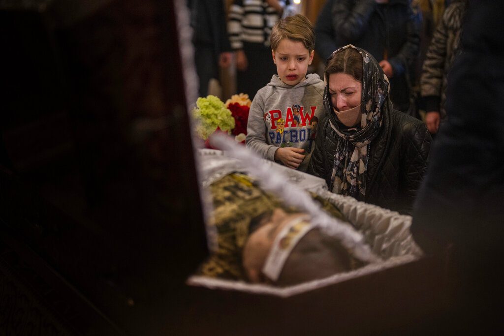 Πόλεμος στην Ουκρανία: Πάνω από 350 νεκροί και 1.600 τραυματίες άμαχοι ο τραγικός απολογισμός