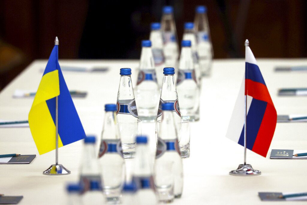 Πόλεμος στην Ουκρανία: Την Πέμπτη στην Αττάλεια συνάντηση ΥΠΕΞ Ουκρανίας και Ρωσίας