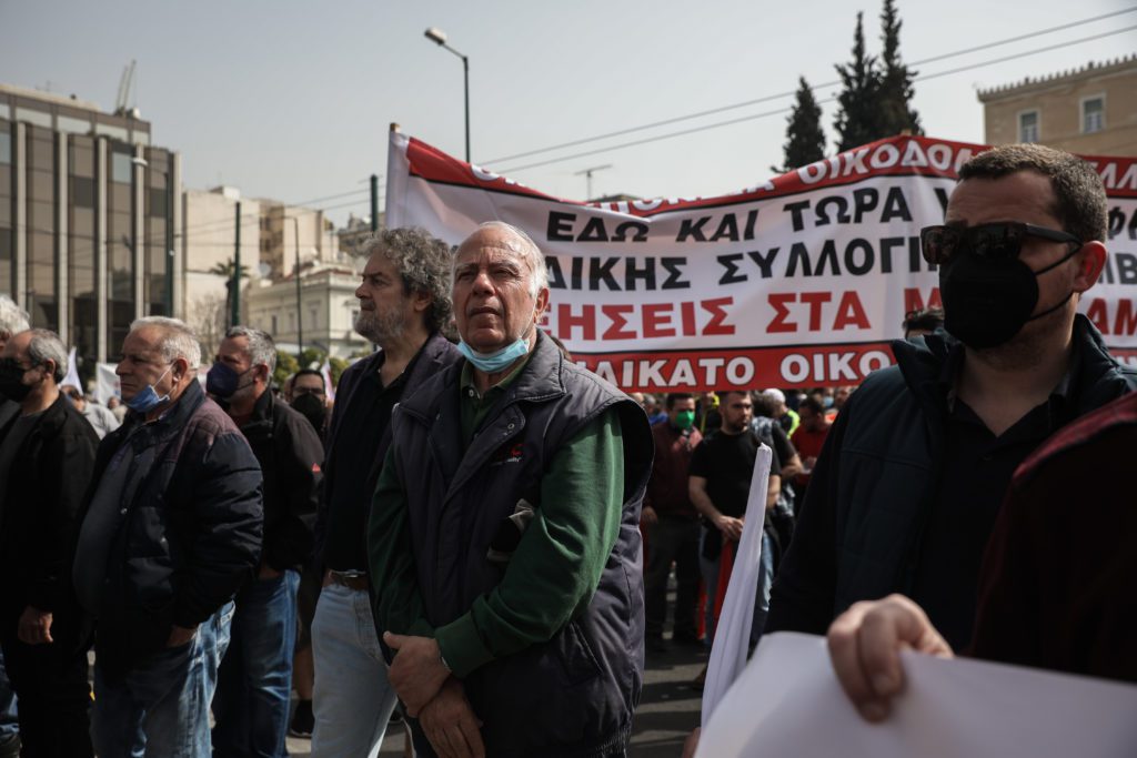 Ο λαός μπορεί να τους χαλάσει τα σχέδια!