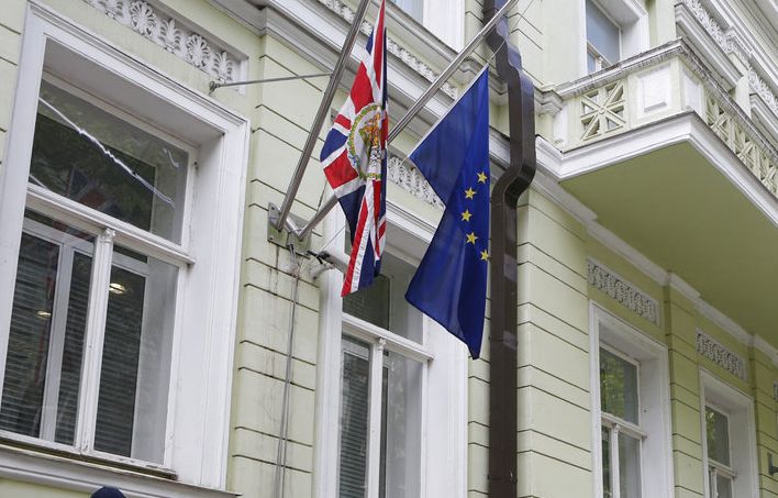 Πόλεμος στην Ουκρανία: Η Βρετανία θα ανοίξει και πάλι την πρεσβεία της στο Κίεβο