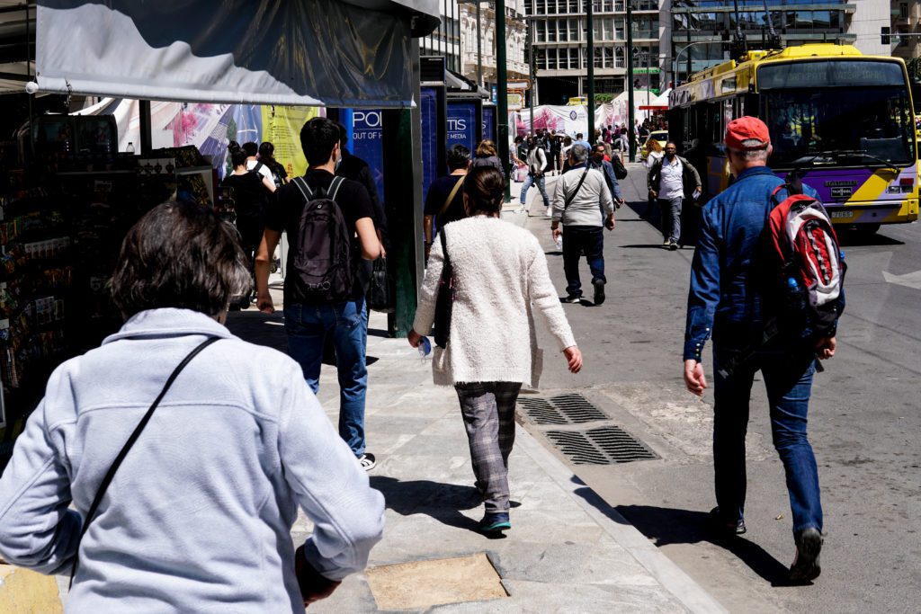 Κορονοϊός: 6.252 κρούσματα, 167 διασωληνωμένοι, 21 νεκροί