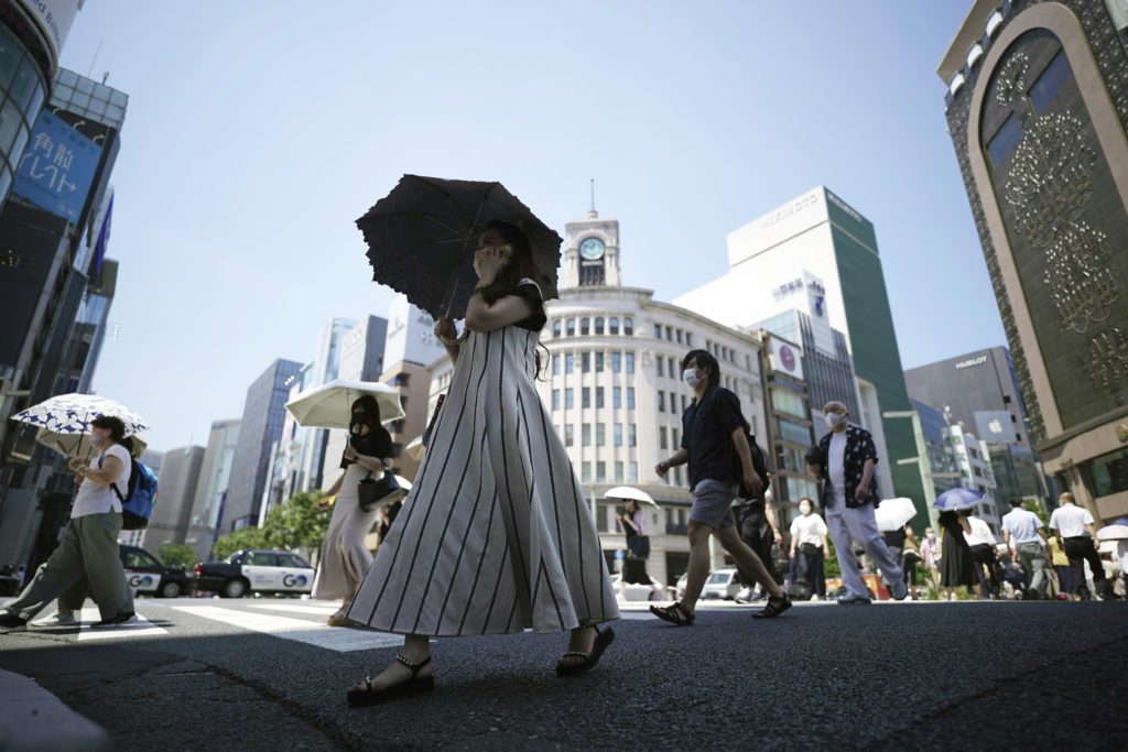 «Ψήνεται» η Ιαπωνία: Ο χειρότερος καύσωνας από το 1875 πλήττει το Τόκιο