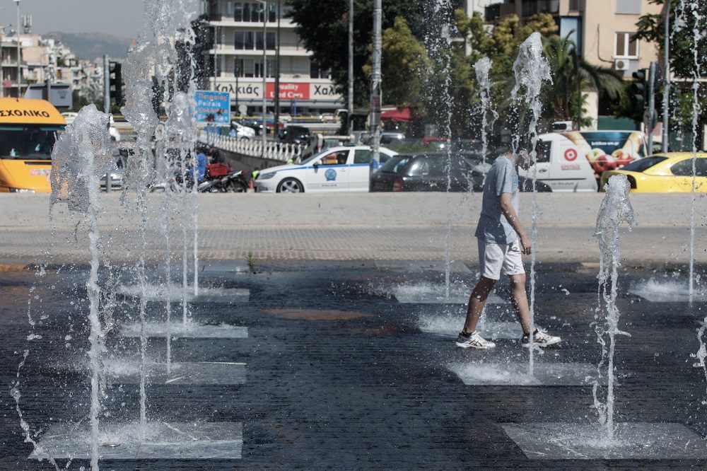 Καιρός: Μίνι καύσωνας και έως 38 βαθμοί το σαββατοκύριακο