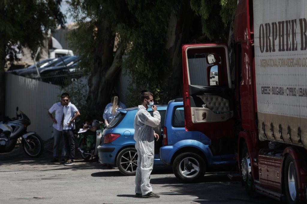 Λαχαναγορά Ρέντη: Πώς έβαλε τέλος στη ζωή του ο 47χρονος οδηγός του φορτηγού – Δεν υπάρχουν ίχνη εγκληματικής ενέργειας