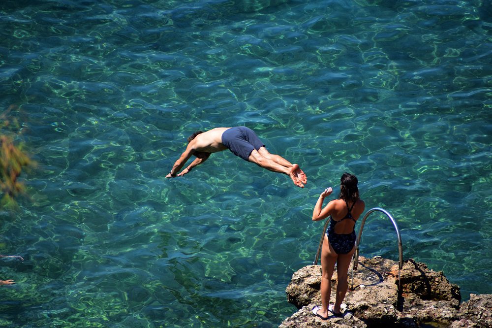 Από σήμερα καύσωνας και σαραντάρια διαρκείας – «Καμίνι» η Αθήνα