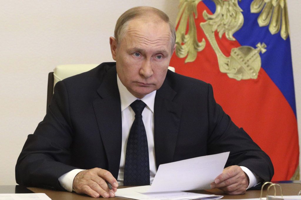 Πούτιν: Δηλώνει έτοιμος για διαπραγμάτευση με όποιον έχει «σχετικά αποδεκτές λύσεις»