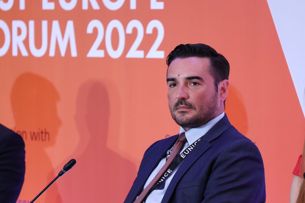 Αριστοτέλης Χαντάβας (Enel Green Power) στο Southeast Europe Energy Forum 2022: «Άμεση η ανάγκη θέσπισης νομοθετικού πλαισίου για υβριδικά έργα ΑΠΕ»