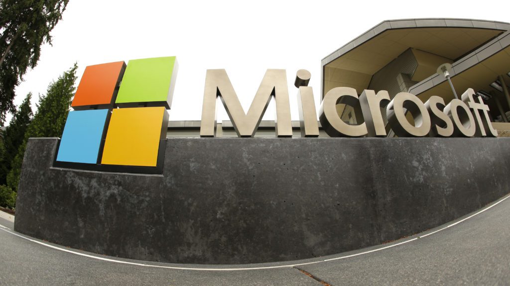 Χιλιάδες απολύσεις εργαζομένων από τη Microsoft