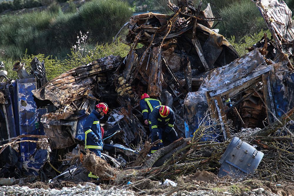 Τέμπη: Παράσταση προς υποστήριξη της κατηγορίας κατέθεσαν οι μηχανοδηγοί – Οι αρμόδιοι γνώριζαν ελλείψεις και παραλείψεις