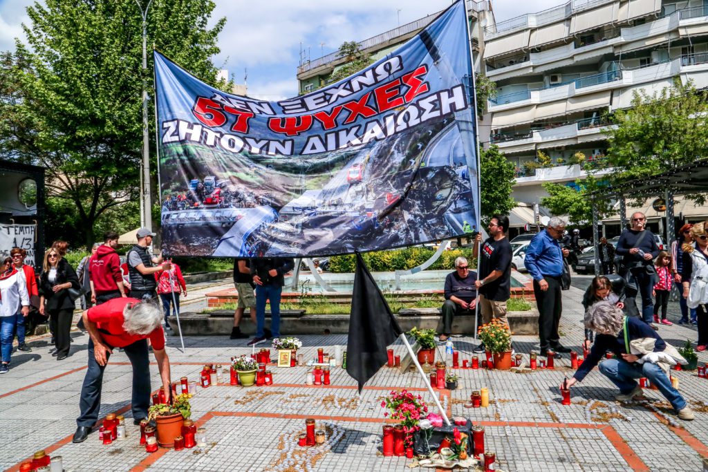 Μητέρα θύματος Τεμπών: «Ντρέπομαι και να συζητάω αυτά που είπε για μας ο πρωθυπουργός»