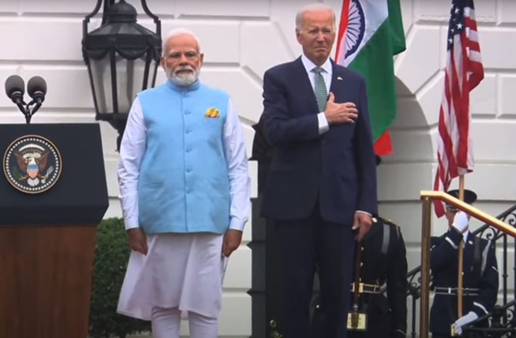 Νέα «γκάφα» Μπάιντεν: Μπέρδεψε τον εθνικό ύμνο της Ινδίας με αυτόν των ΗΠΑ (Video)