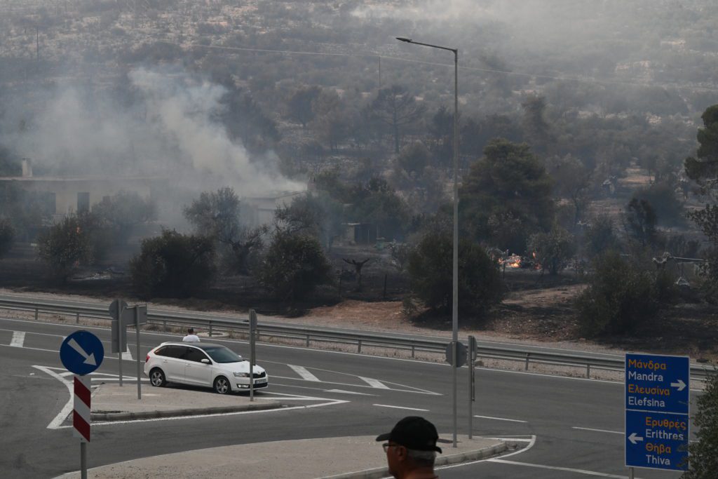 Αποκαταστάθηκε η κυκλοφορία των οχημάτων στην παλαιά εθνική οδό Αθηνών-Κορίνθου