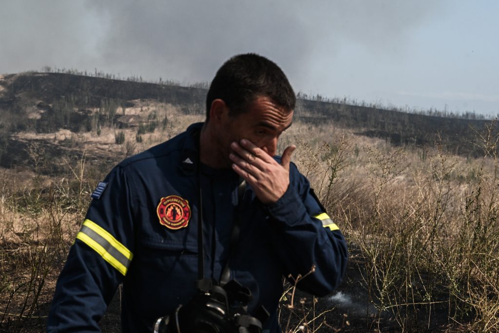 ΠΟΕΔΗΝ: Σε επιφυλακή το υγειονομικό προσωπικό στις περιοχές που υπάρχουν εστίες – Η κατάσταση των τραυματιών