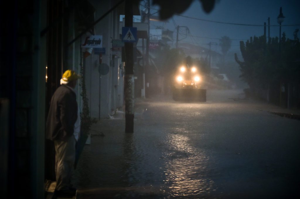 Κακοκαιρία «Elias» – Meteo: Πού θα σημειωθούν έντονα καιρικά φαινόμενα τις επόμενες ώρες (LIVE)