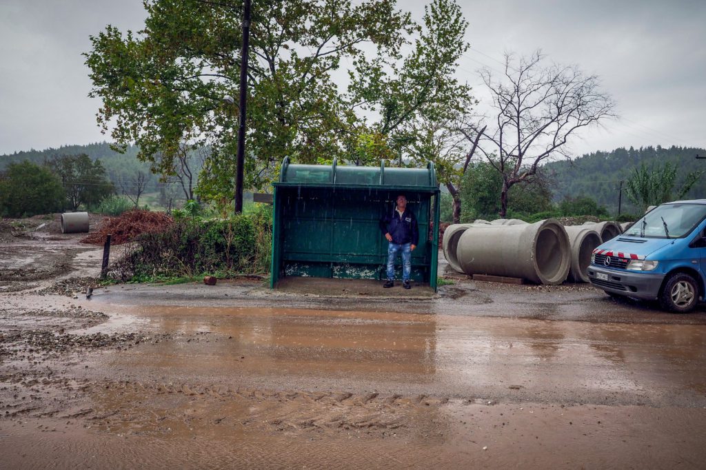 Πρέβεζα: Προβλήματα από έντονες καταιγίδες στην Αρχαία Νικόπολη – Η πυροσβεστική απεγκλώβισε τρεις υπερήλικες