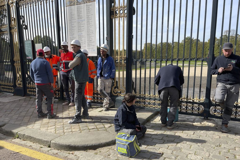 Γαλλία: Λήξη συναγερμού στο ανάκτορο των Βερσαλλιών